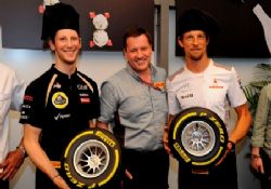 PIRELLI’NİN “MILES AND MEALS” İSİMLİ YEMEK KİTABI